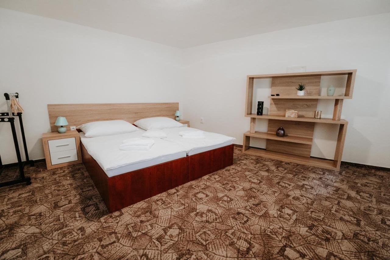 Ard Apartments - Левице Экстерьер фото