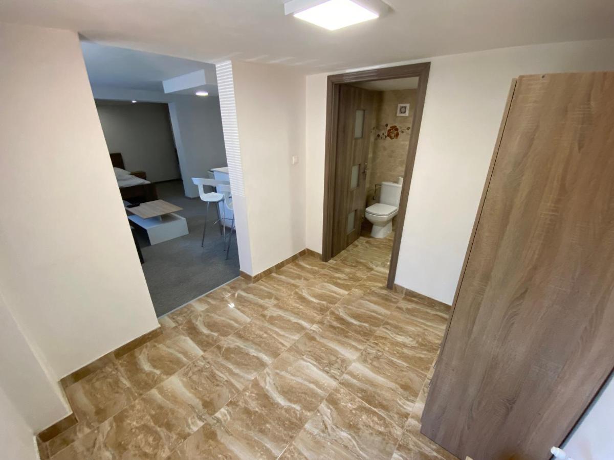 Ard Apartments - Левице Экстерьер фото